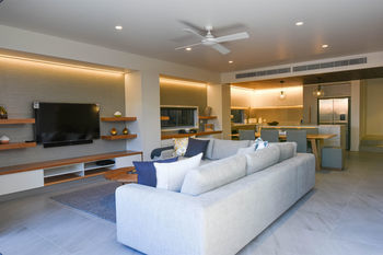 Koko's Beach House * Byron Bay